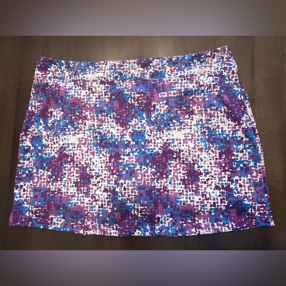 TOURNAMENT COLLECTION WOMEN’S SIZE XL SKORT.   PURPLE/BLUE/WHITE.  LIKE NEW - Picture 1 of 6